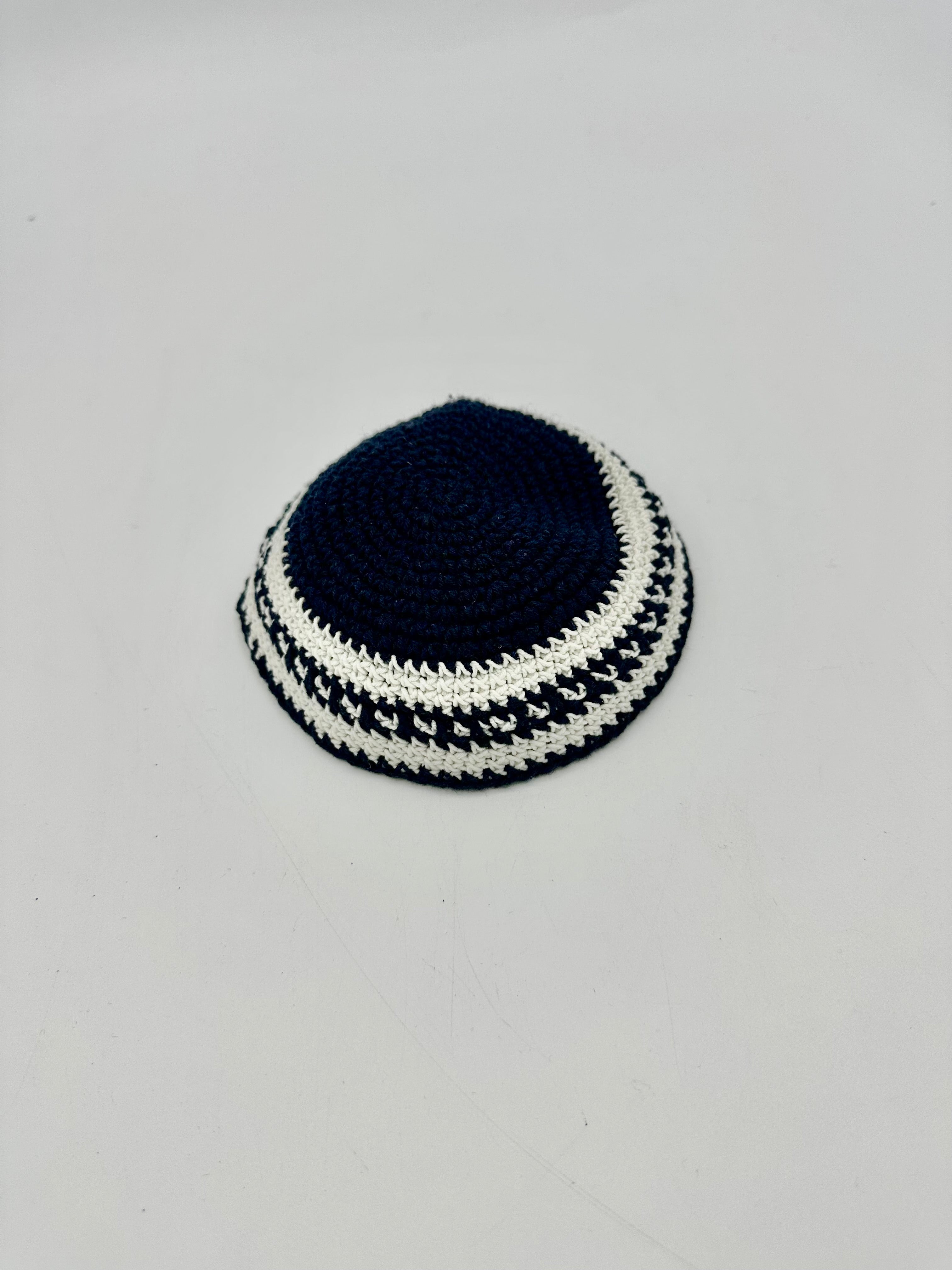 Knit Kippah Black and White