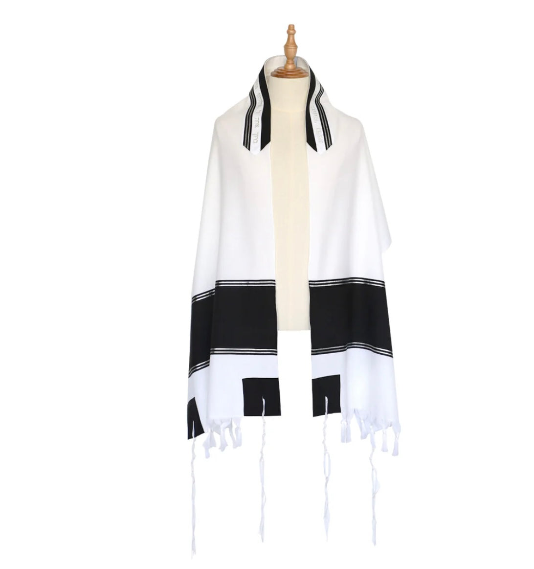 Eretz Tallit  Black and touch of silver Assaf